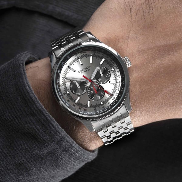 Maverick Men’s Watch  –  Silver Case & Stainless Steel Bracelet with Silver Dial 3
