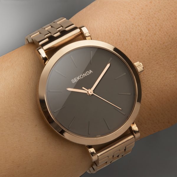 Minimal Ladies Watch  –  Rose Gold Case & Stainless Steel Bracelet with Grey Dial 4