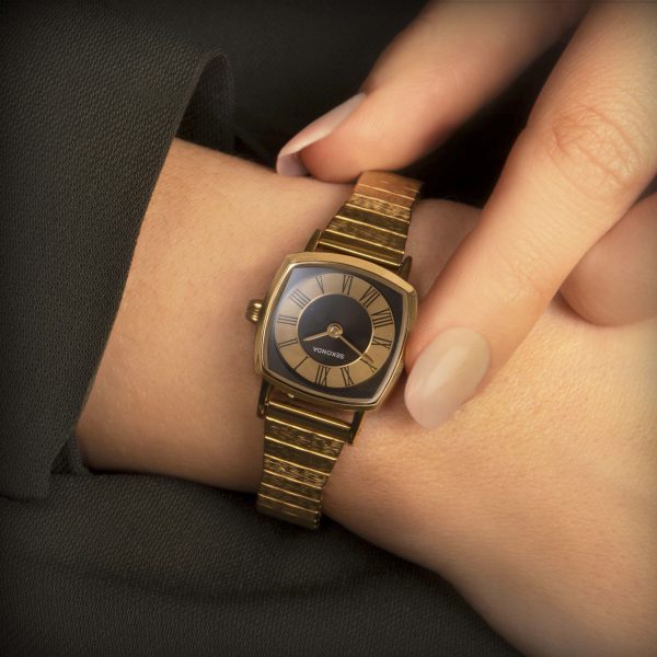 1970s Ladies Watch  –  Gold Case & Bracelet with Black Dial 3
