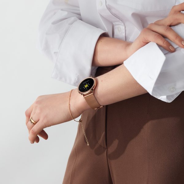 Flex Smart Watch  –  Rose Gold Case & Mesh Strap 2