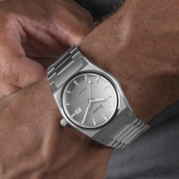 Accurist Origin Men’s Watch – Silver Case & Stainless Steel Bracelet with Silver Dial 3