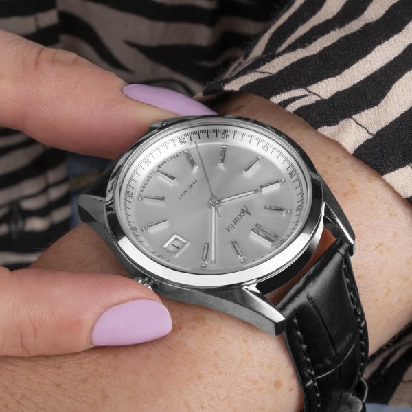 Accurist Everyday Unisex Watch – Silver Case & Black Leather Strap With Silver Dial 4